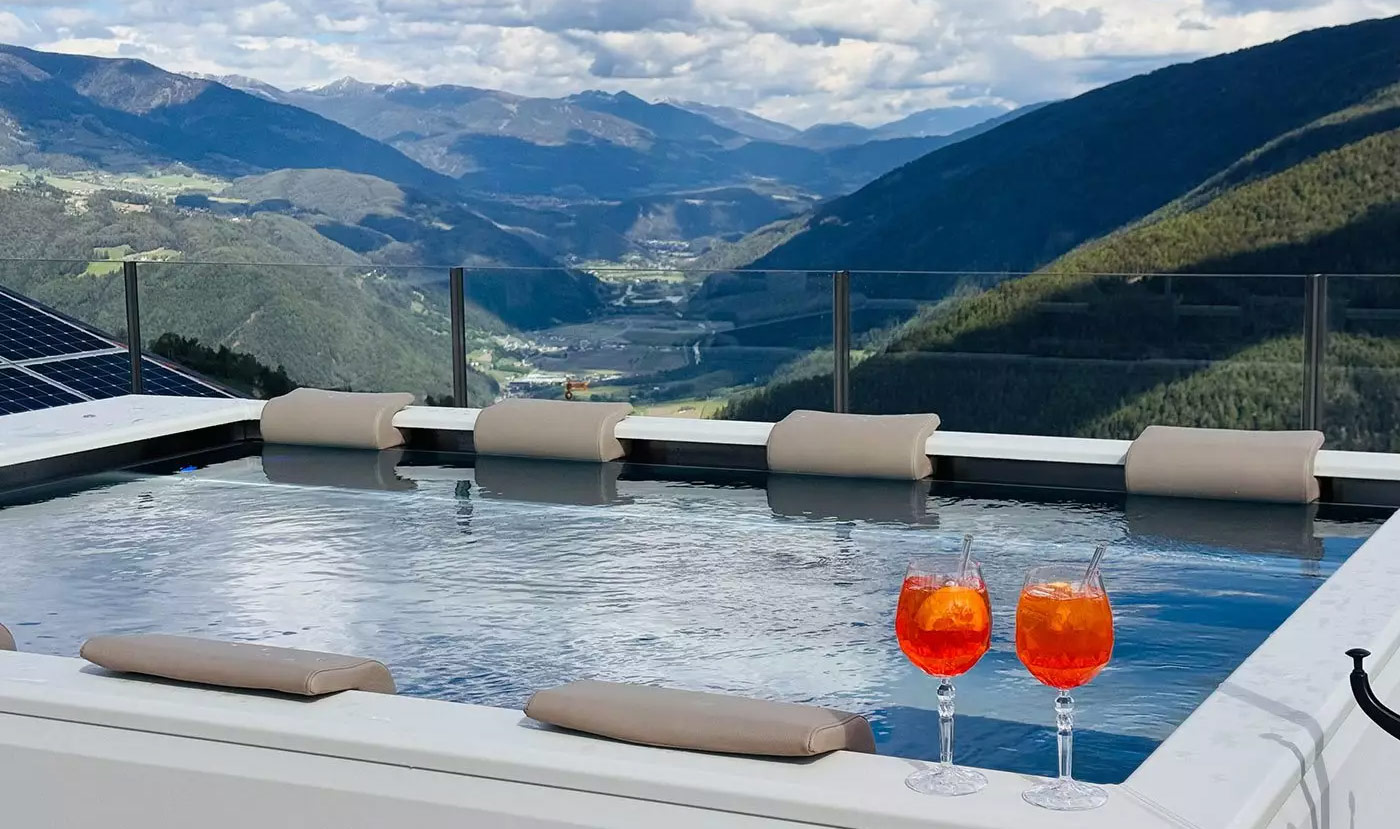 hotel-kristall-meransen-pool-dach-neue-7 Alpenrosen Angebot